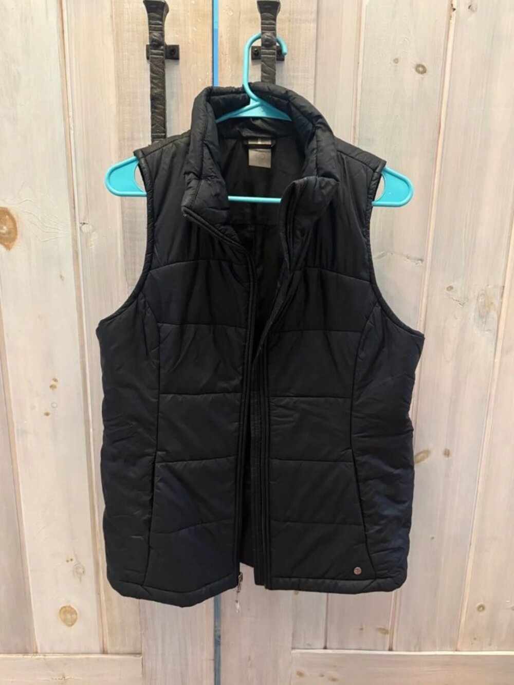 CALIA by Carrie Underwood Black Quilted Vest